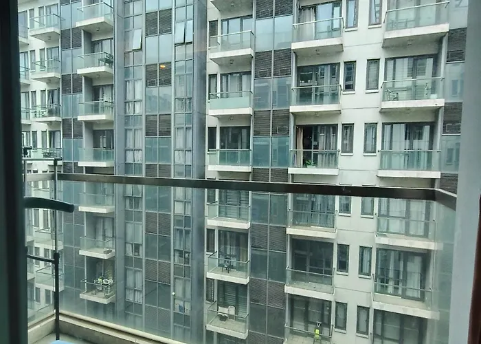 Ldn Secret Crib - Newport City